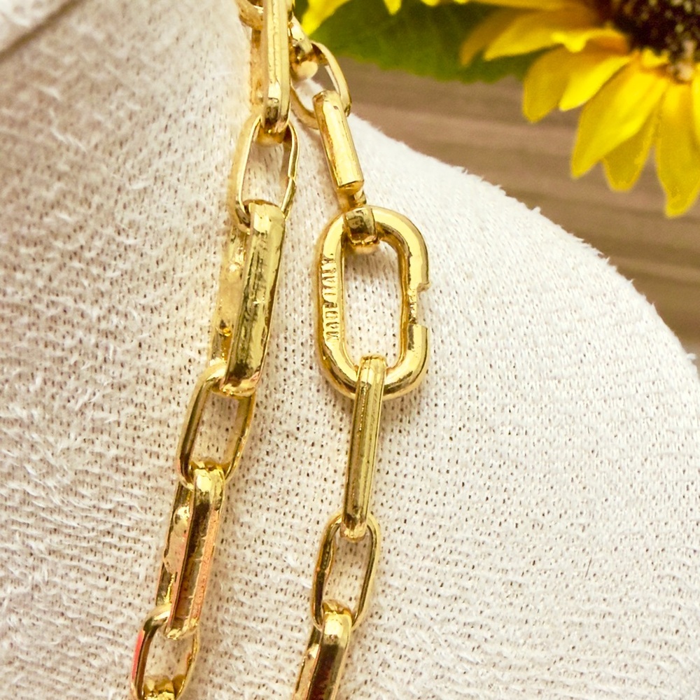 New Vintage Celine Gold Chain Necklace - Picture 4 of 14